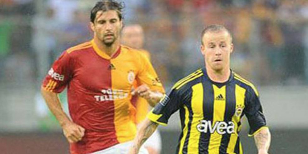 Cana, futbolu bıraktığını duyurdu