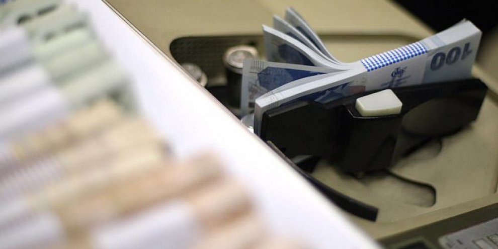 Vergide yüzde 30 kesintiden vazgeçildi