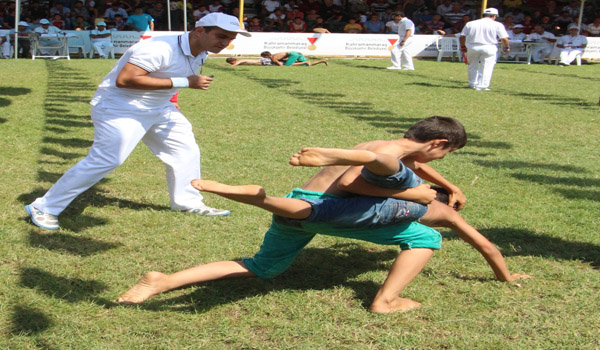 KARAKUCAK GÜREŞ FESTİVALİ BAŞLADI