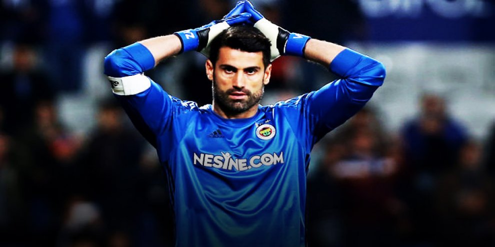 10 yıl sonra bir ilk! Volkan Demirel derbide...