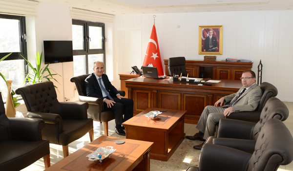 BAŞKAN OKAY DAN KAYMAKAM TÜRKÖZ E ZİYARET