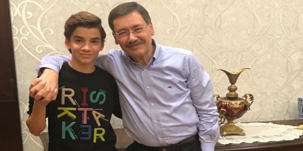 Harflere dikkat! Sosyal medyayı sallayan paylaşım!