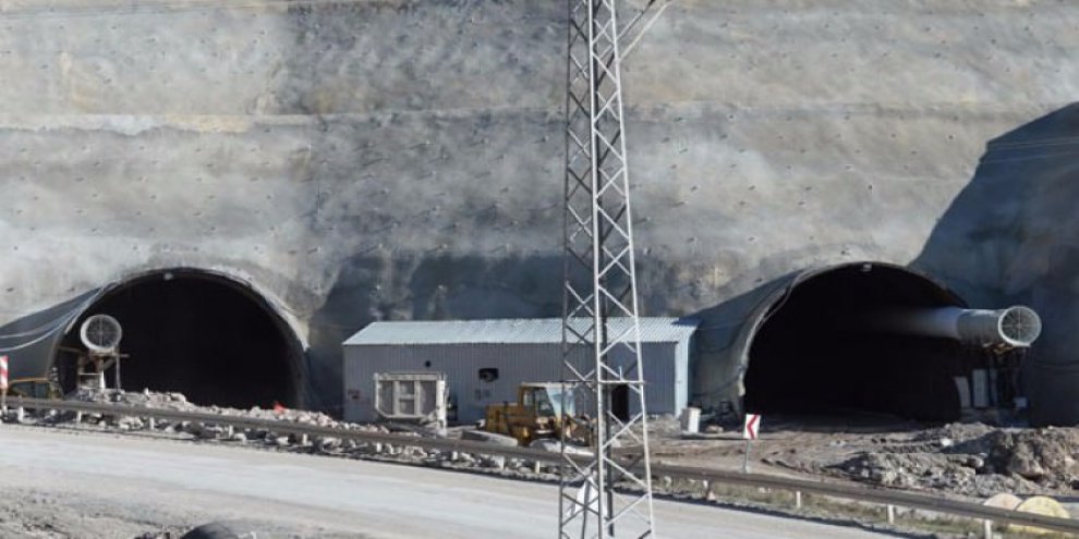 Eğribel Tüneli'nde son viraja girildi