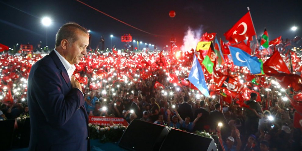 'Türkiye kuşatma altına alınmak isteniyor'