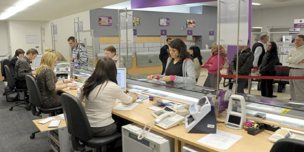 İsim benzerliği bankanın başına dert oldu