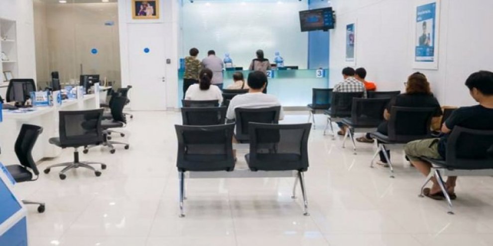 Sıra beklerden çalınan paradan banka sorumlu