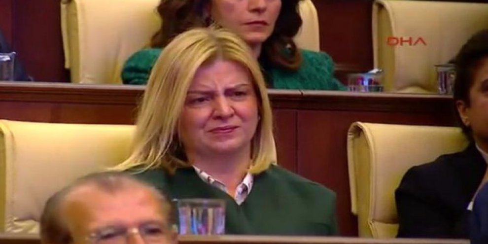 Gökçek veda etti! Gözyaşlarını tutamayan isim