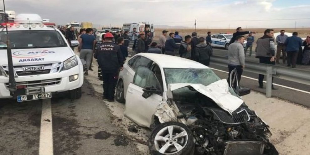 Aksaray'da zincirleme kaza! Ölü ve yaralılar var