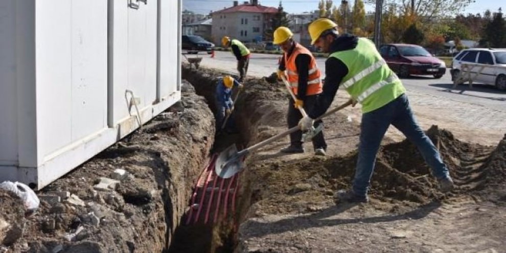 Van bunu da gördü! Kaçak elektrik için...