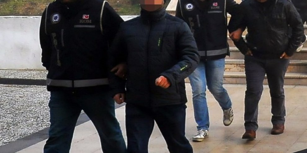 14 ilde muvazzaf askerlere operasyon!