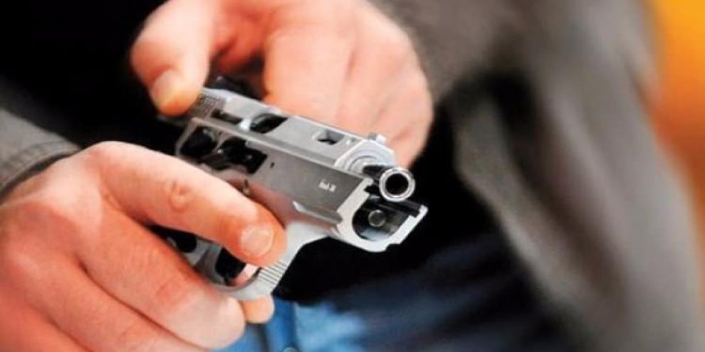 MHP İlçe Başkanının iş yeri kurşunlandı