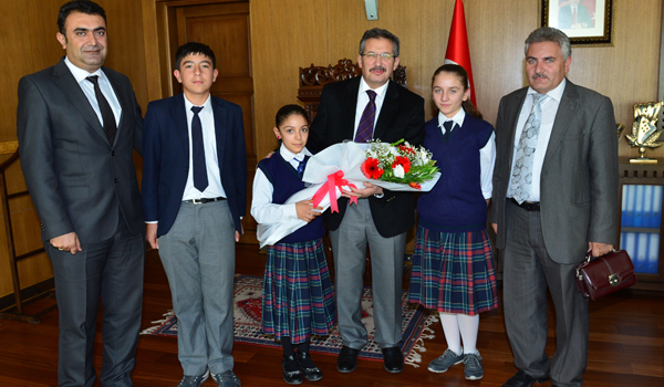 EYÜP SULTAN ÖĞRENCİLERİNDEN ZİYARET