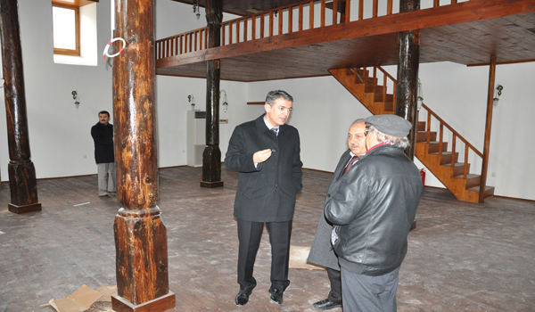 CEYHAN CAMİİ'NİN RESTORASYONUNDA SONA GELİNDİ