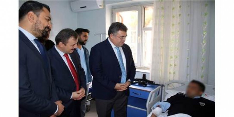 Tipioğlu'ndan yaralı polise ziyaret