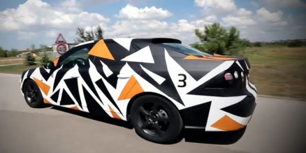 Bakan yerli otomobil için yer gösterdi