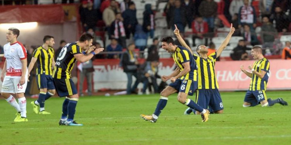 Fenerbahçe maçına damga vuran görüntü!