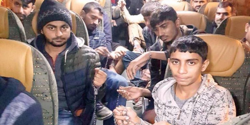 Bir ay boyunca dövdüler!