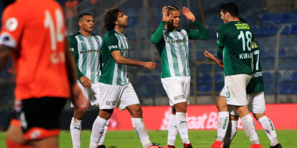 Bursaspor genç yıldızıyla turu araladı!