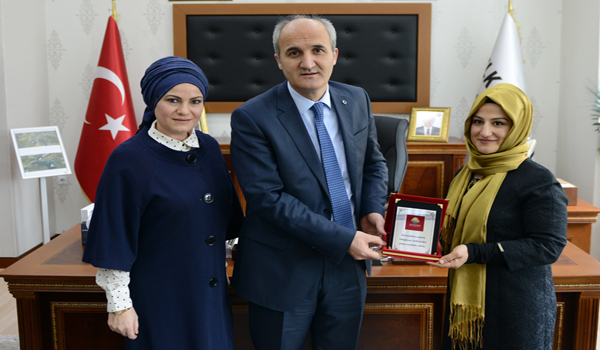 KENTMARAŞ DERNEĞİ’NDEN BAŞKAN OKAY’A ZİYARET