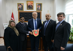 ŞEHİT AİLELERİNİN VE GAZİLERİN HER ZAMAN YANINDAYIZ