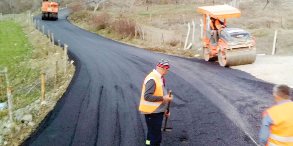 Çukurhisar yolu asfaltlanıyor