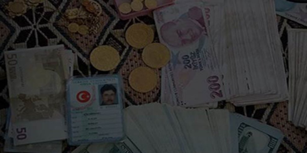 O ile atanan son imamın evinden çıkan para şoke etti