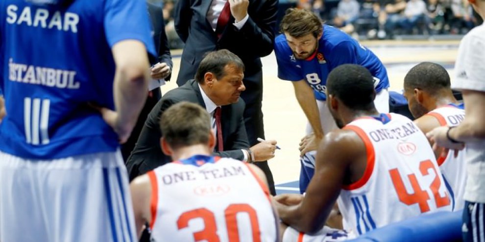 Ergin Ataman ilk maçında mağlup