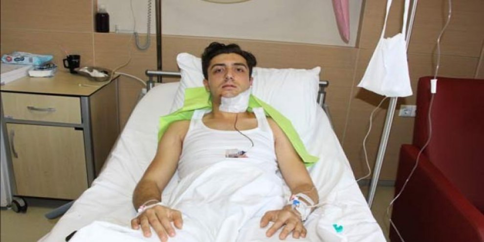 Tek yumrukta kırdı! Normal bir insan bunu yapamaz