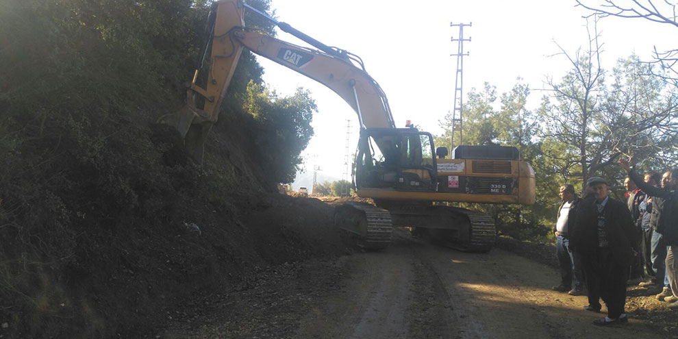Topçalı yolunda bakım çalışması