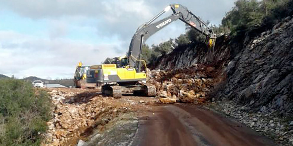 Demirciler yolunda stabilize çalışması