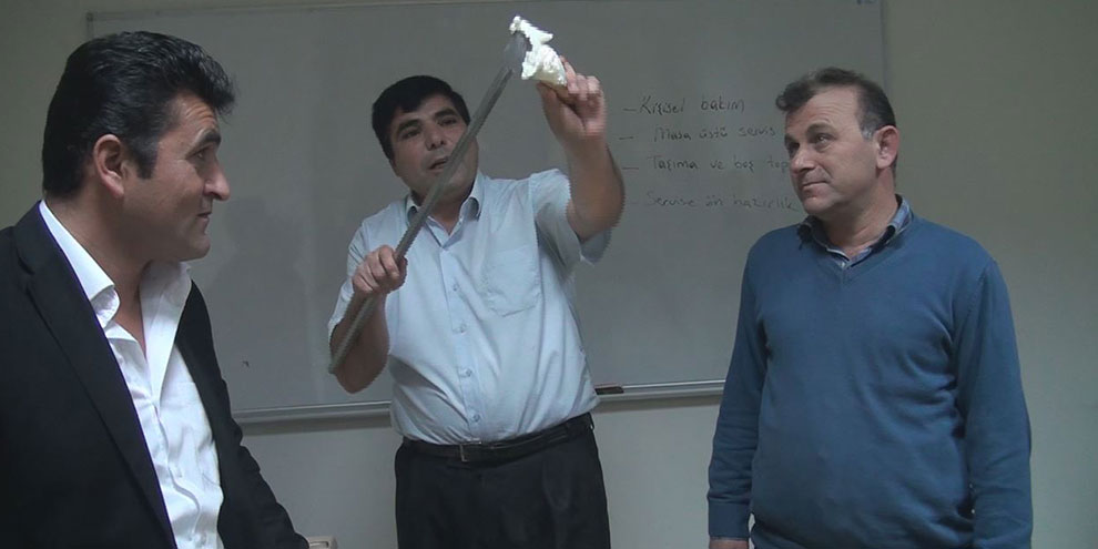 Kursiyerlerden dondurma şov