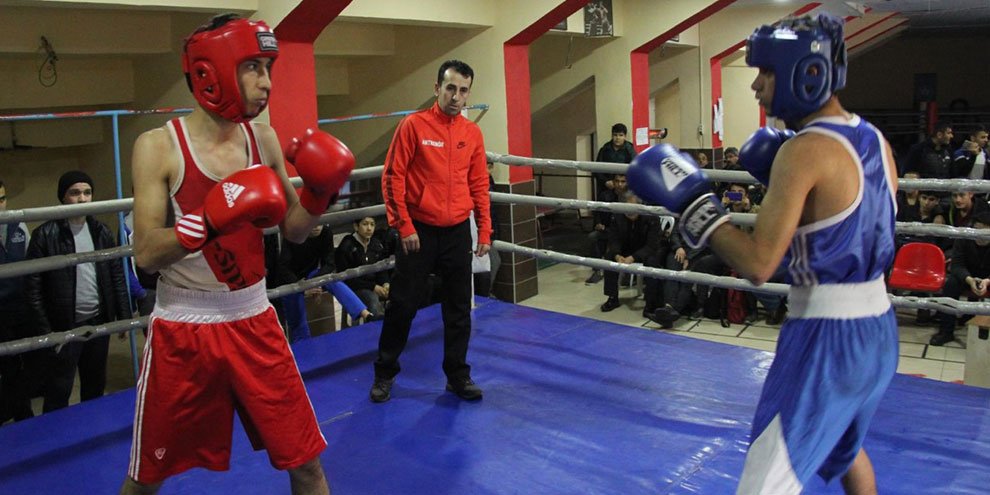 Okul sporları boks gençler il birinciliği turnuvası