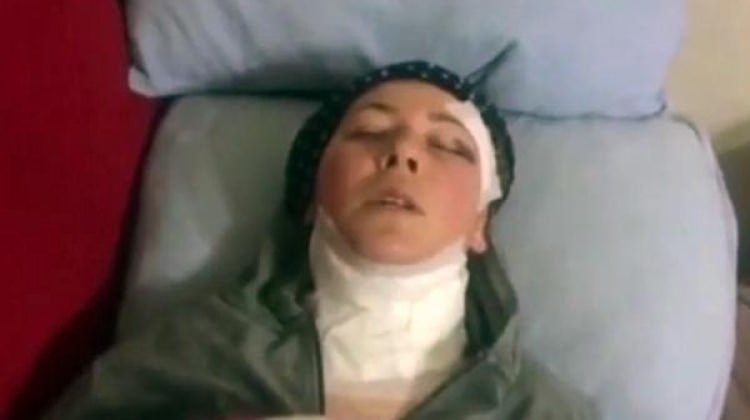 Koca dehşeti! Eşini uykusunda boğazından bıçakladı