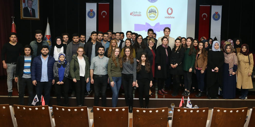KSÜ’de “Geleceğin Kadınları” Paneli Düzenlendi