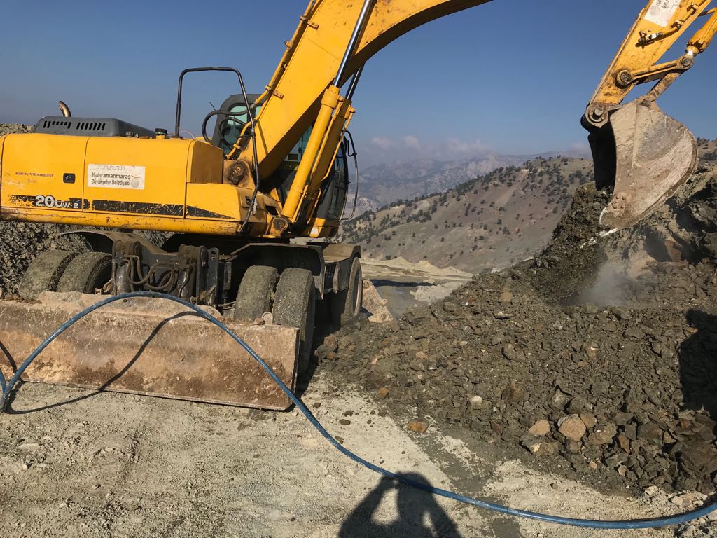 KARAMANLI YOLUNDA ÇALIŞMALAR DEVAM EDİYOR