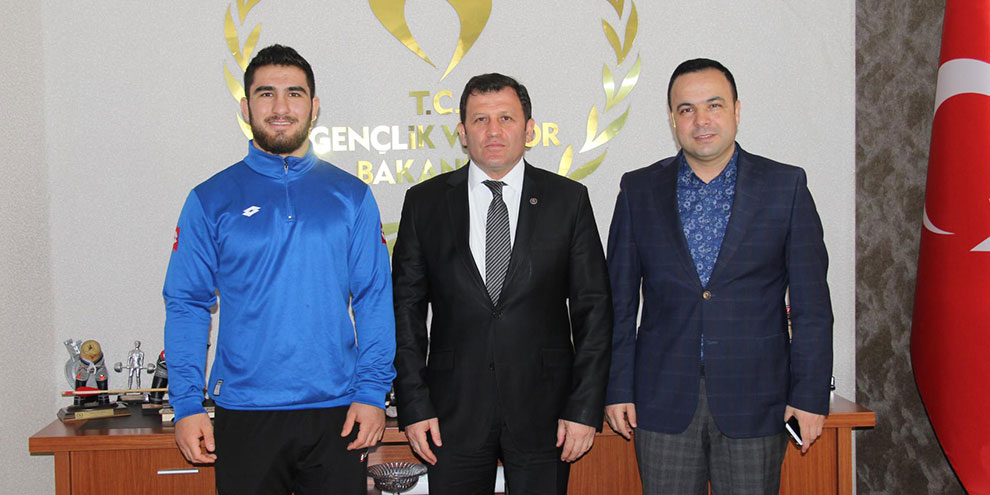 Feyzullah Aktürk Türkiye şampiyonu