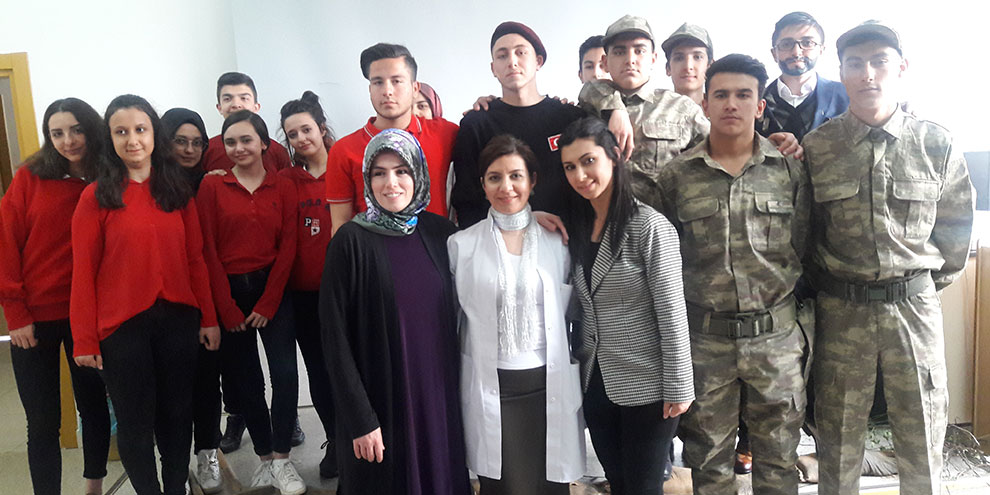 Final Temel Lisesi’nde şehitleri anma programı
