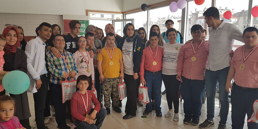 Özel Final Temel Lisesi’nde 21 Mart Dünya Down Sendromu Farkındalık Günü