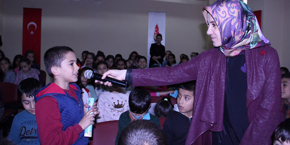 Onikişubat Belediyesi yazar ve öğrencileri bir araya getiriyor