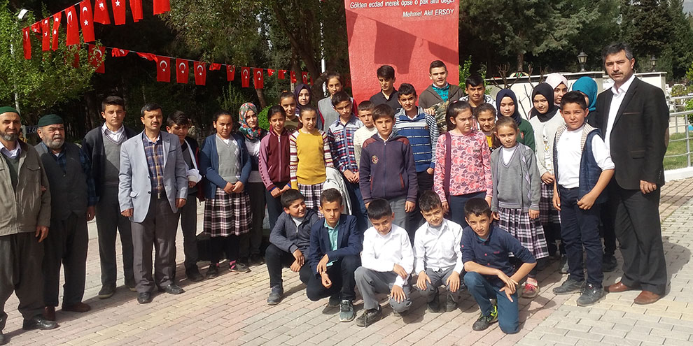 Fatmalı Yeşilkent öğrencilerinden şehitlerimize vefa