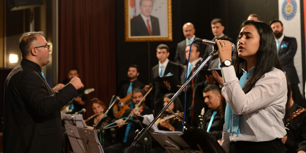 KSÜ Geleneksel Türk Halk Müziği Korosu İlk Konserini Verdi