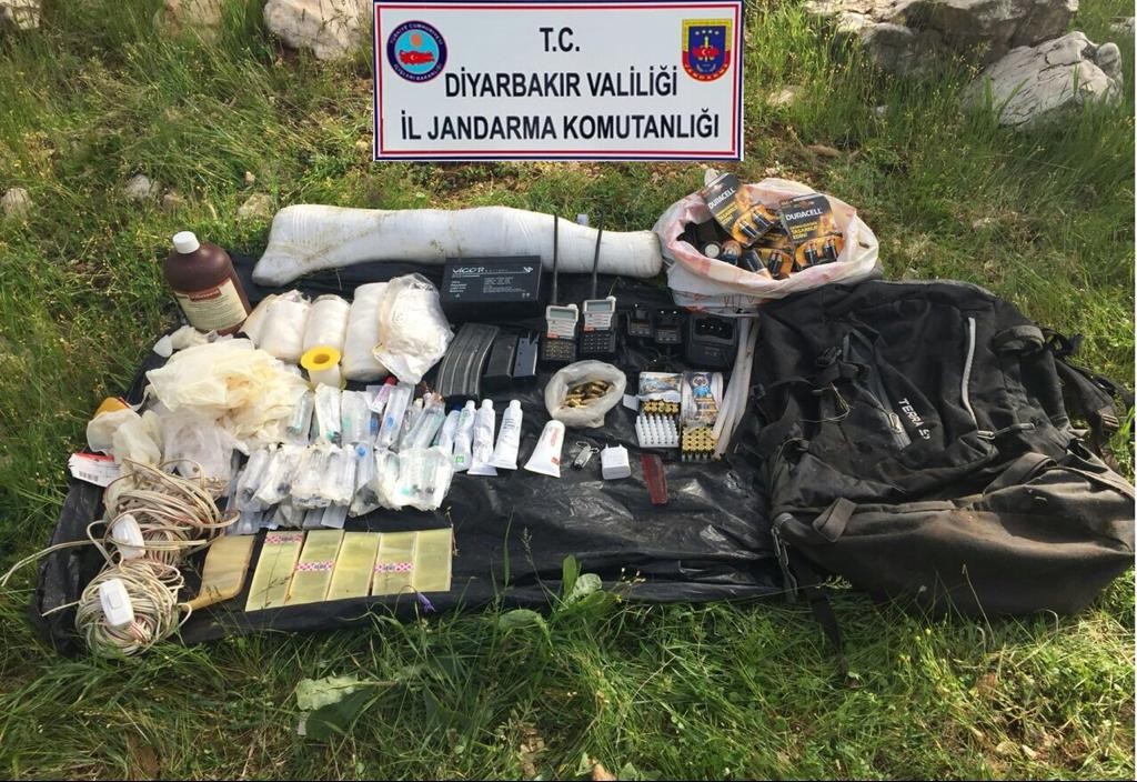 Teröristlerle sıcak temas! 4'ü etkisiz hale getirildi