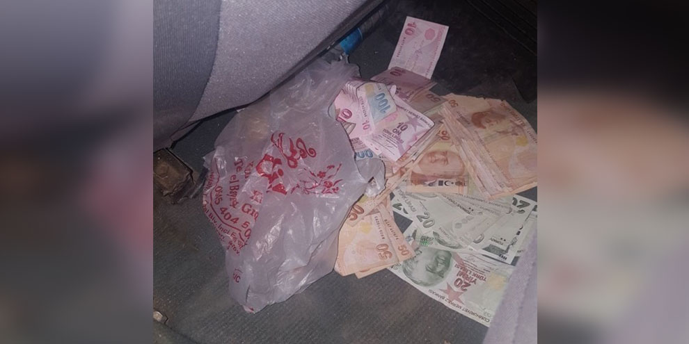 Otomobilin her yerinden para fışkırdı!