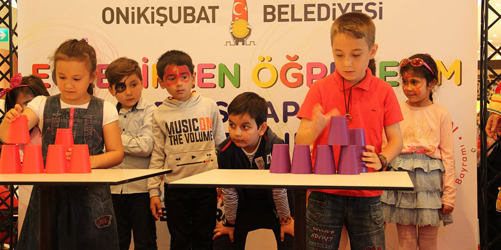 23 Nisan Onikişubat’ta coşkuyla kutlandı