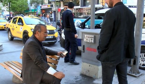 Sarı terör! Taksici yayaya bıçakla saldırdı