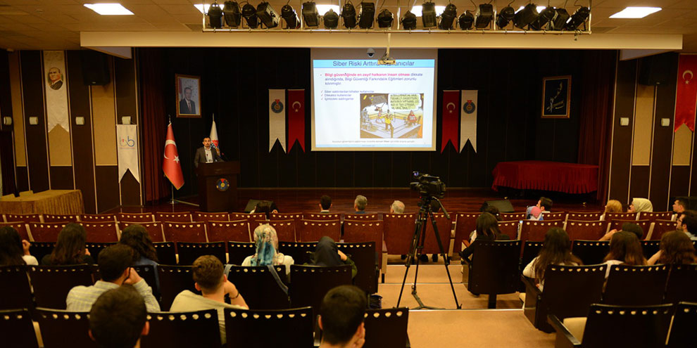 KSÜ’de Bilgi Güvenliği Farkındalık Eğitimi Verildi