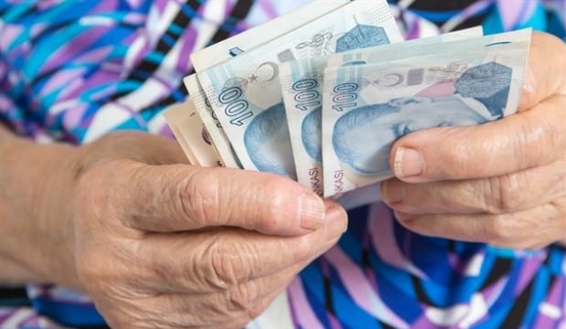 SSK emeklisine en az bin 655 TL