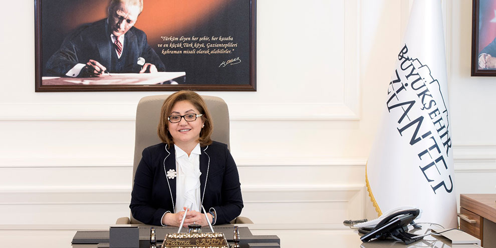 Şahin: Türkiye, gençlerimizin omuzlarında yükselerek mevcudiyetini ilelebet sürdürecektir