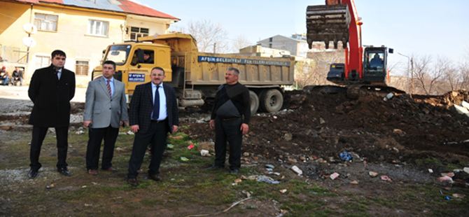AFŞİNDEKİ HAREBE YAPILAR YIKILARAK KENTE KAZANDIRILIYOR