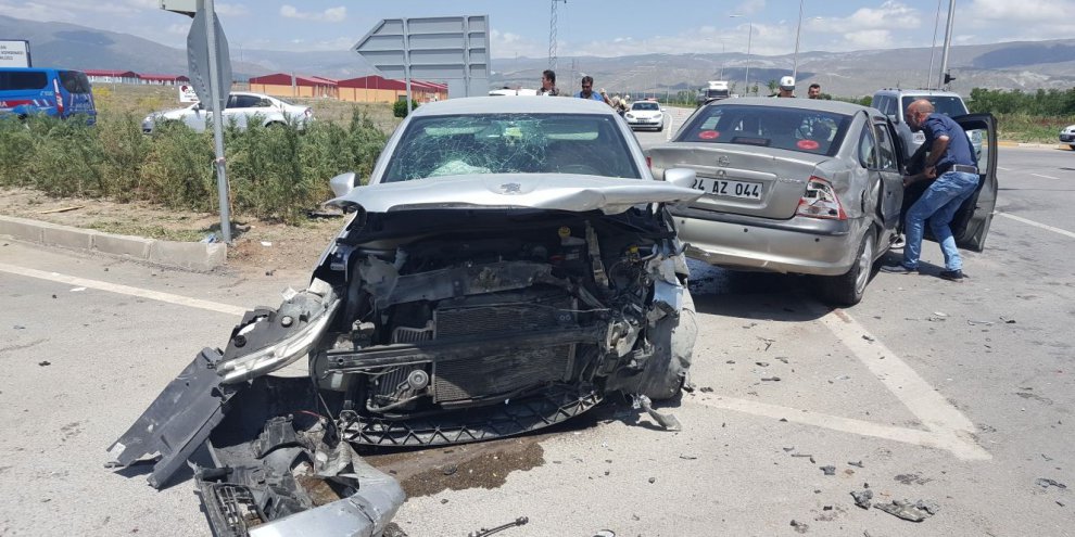 Trafik kazası: 9 yaralı